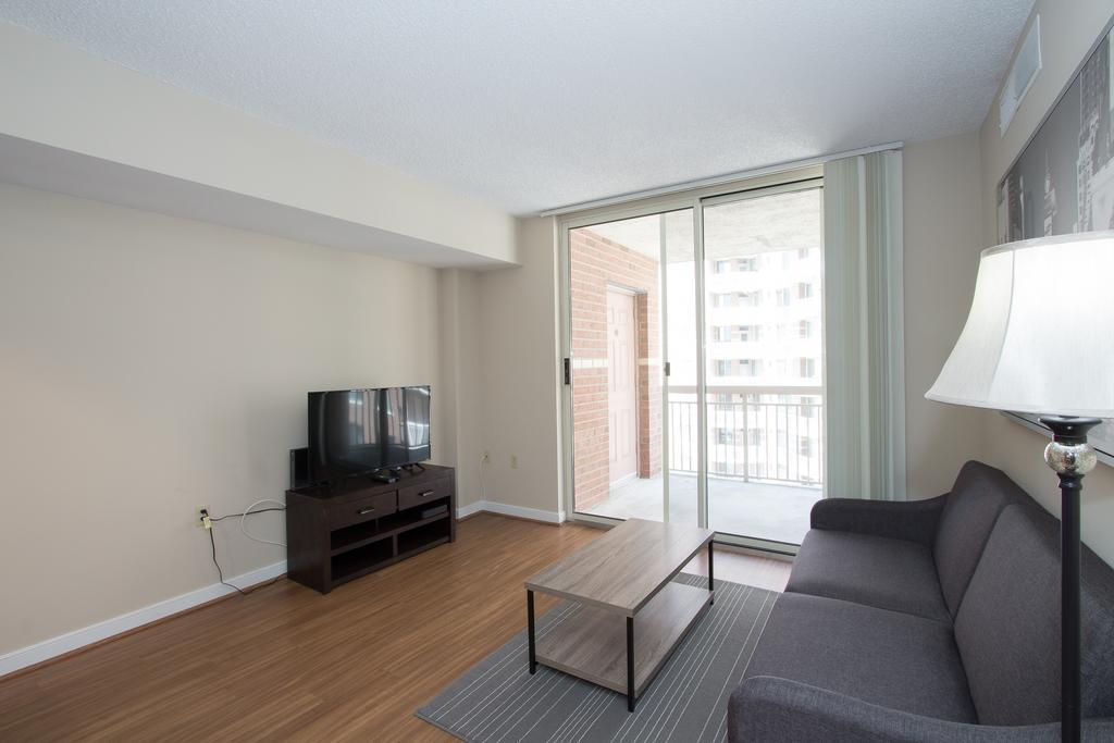 Pentagon City Luxury Apartment Арлінгтон Екстер'єр фото